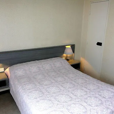 Du Commerce Hotel Tronget