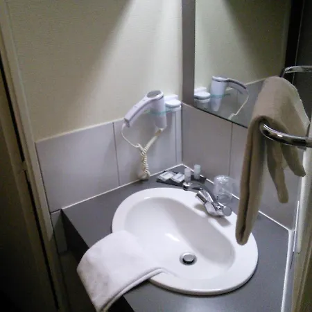 Hotel Du Commerce 3*